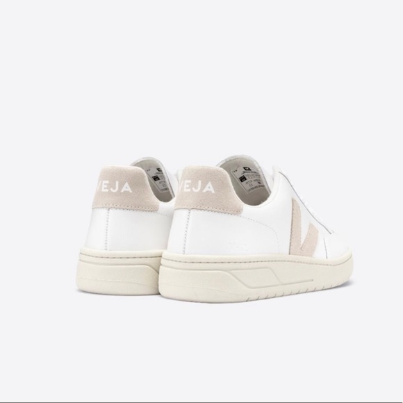 Veja V-12 Leather White Sable Size 39 UK, Size 8 US - Picture 3 of 11